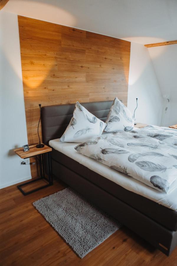 "Reh"-Sidenz Moselschleife Apartman Leiwen Kültér fotó